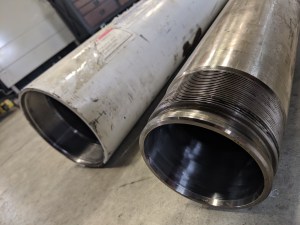 Photo of old nitrogen cylinder tube for reverse engineering.